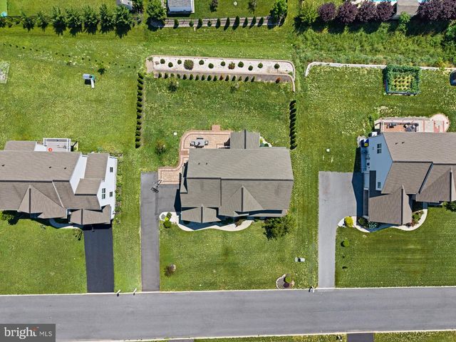 3 RYCROFT RD, Mechanicsburg, PA 17050
