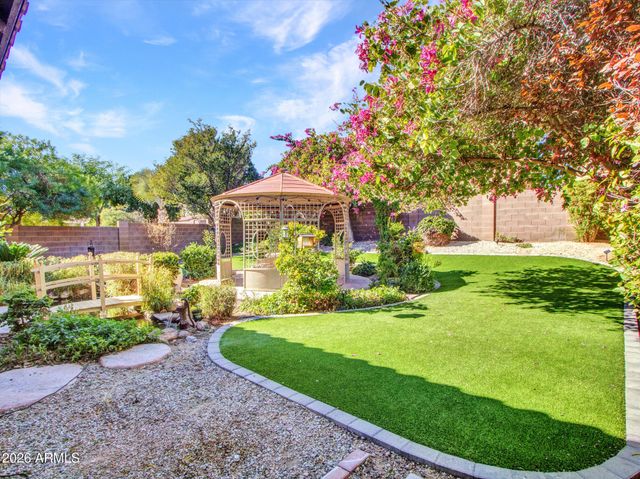 12562 W MINER Trail, Peoria, AZ 85383