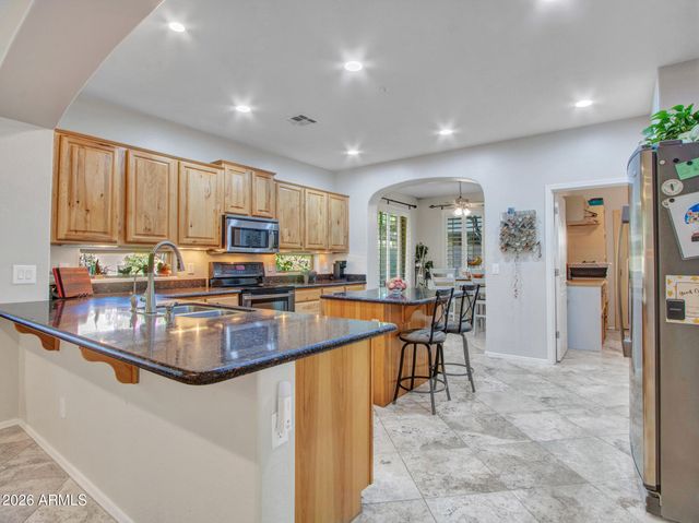 12562 W MINER Trail, Peoria, AZ 85383