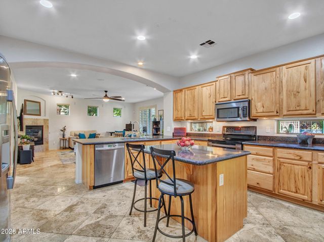 12562 W MINER Trail, Peoria, AZ 85383