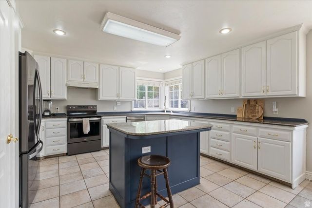 478 N AMA FILLE LN, Elk Ridge, UT 84651