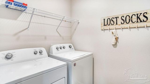 9735 Dutton Ln, Milton, FL 32583