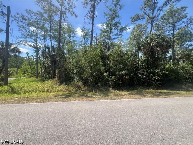 41st AVE NE, Naples, FL 34120