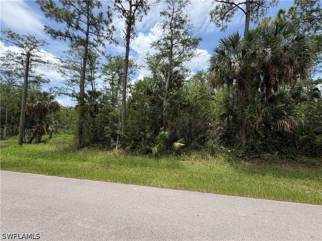 41st AVE NE, Naples, FL 34120