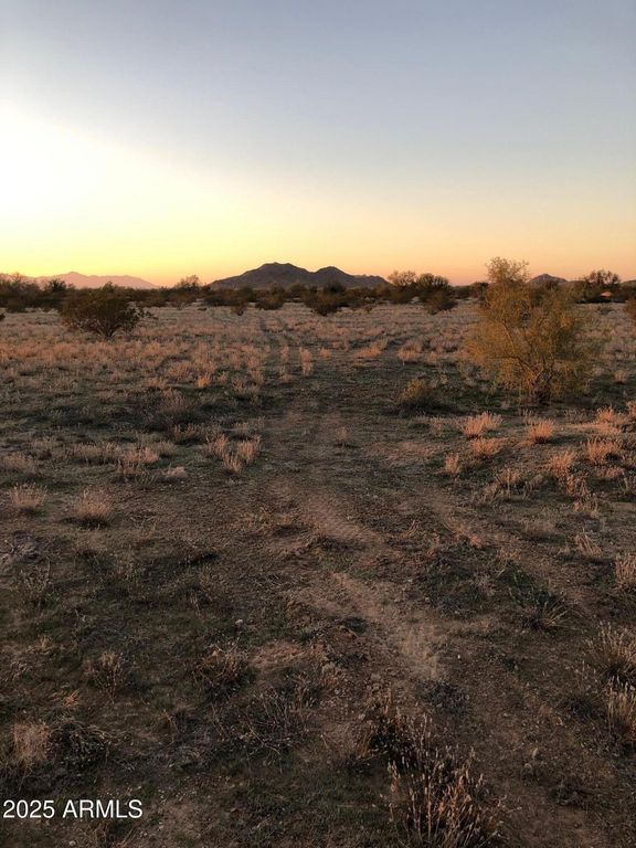 000 N POW WOW Place -, Casa Grande, AZ 85122 — exterior