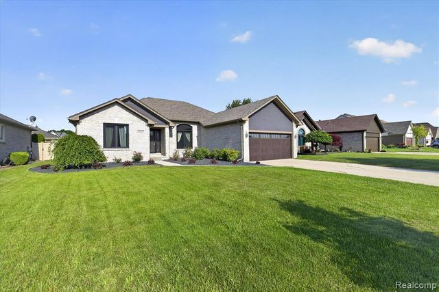 53293 Spurry Lane, New Baltimore, MI 48051
