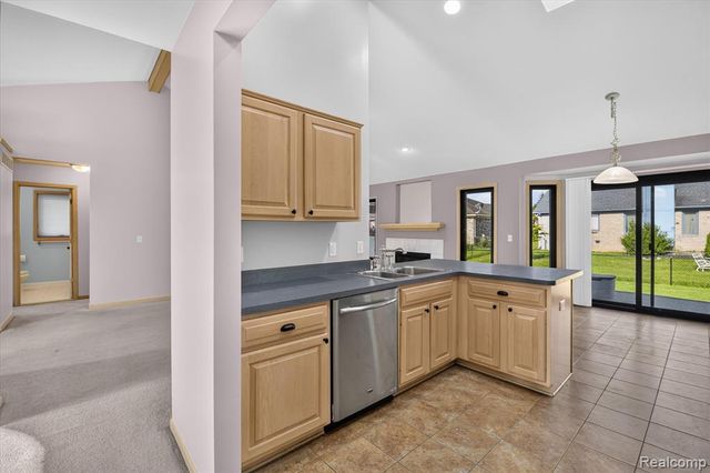 53293 Spurry Lane, New Baltimore, MI 48051