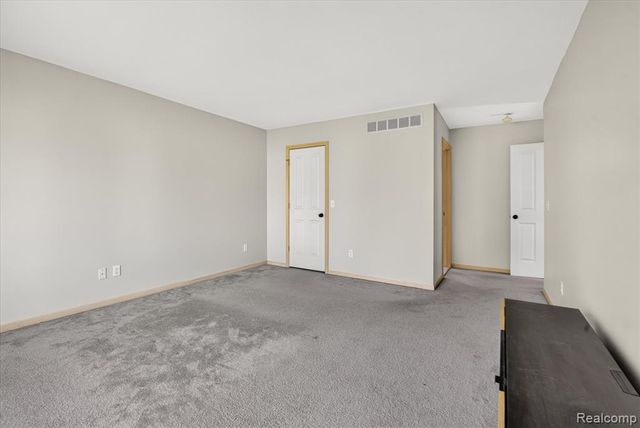 53293 Spurry Lane, New Baltimore, MI 48051