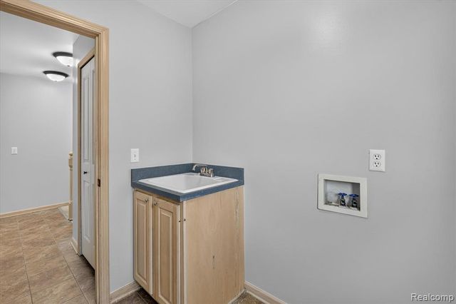 53293 Spurry Lane, New Baltimore, MI 48051