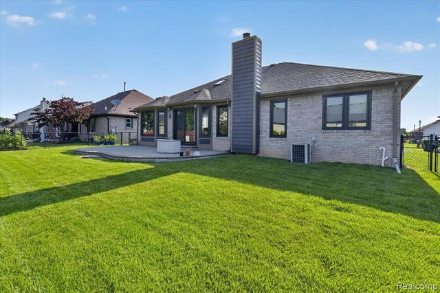 53293 Spurry Lane, New Baltimore, MI 48051