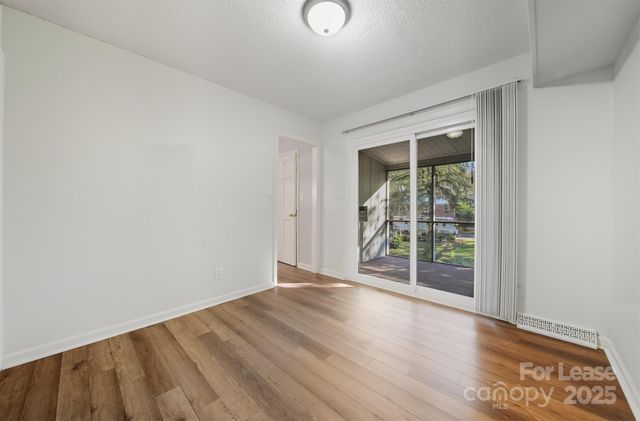 824 6th Street NW, Hickory, NC 28601