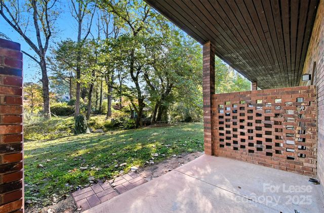 824 6th Street NW, Hickory, NC 28601