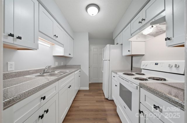 824 6th Street NW, Hickory, NC 28601