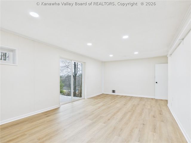 5206 Hammons Drive, Charleston, WV 25313