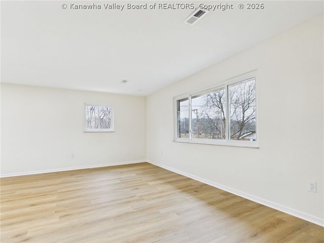 5206 Hammons Drive, Charleston, WV 25313