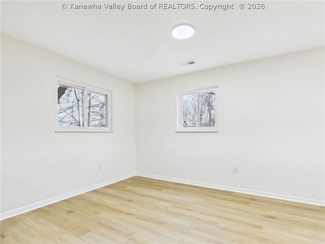 5206 Hammons Drive, Charleston, WV 25313