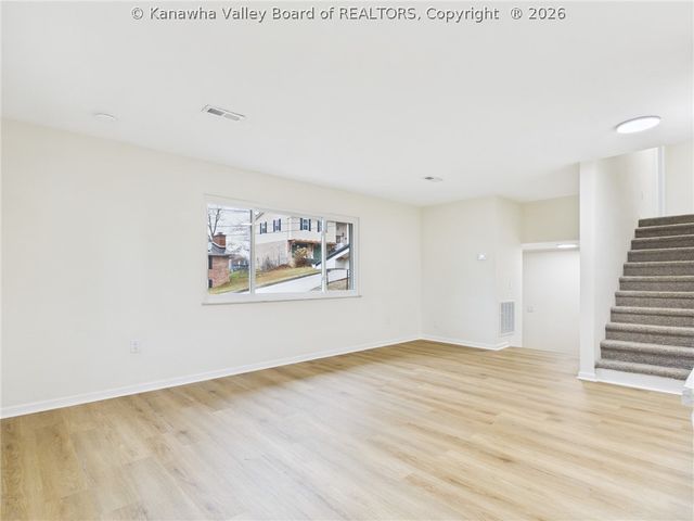 5206 Hammons Drive, Charleston, WV 25313