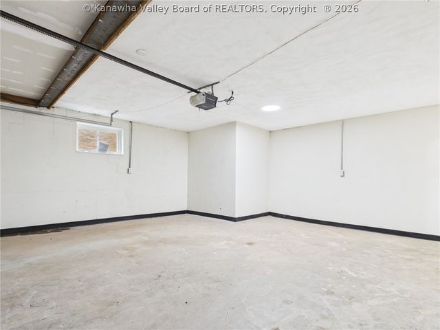 5206 Hammons Drive, Charleston, WV 25313