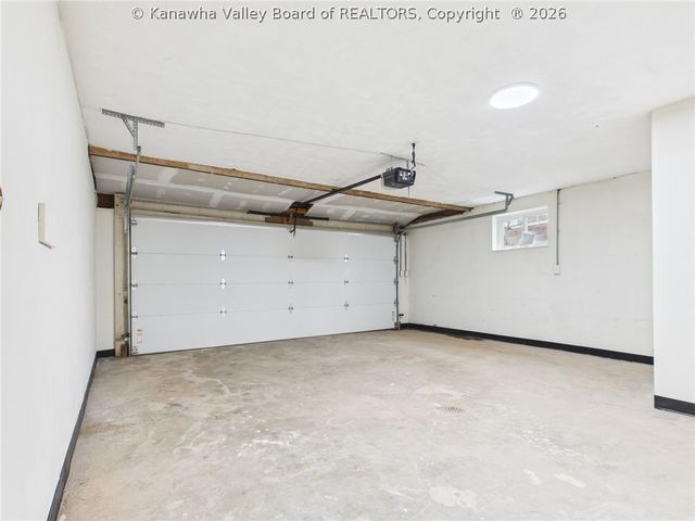 5206 Hammons Drive, Charleston, WV 25313