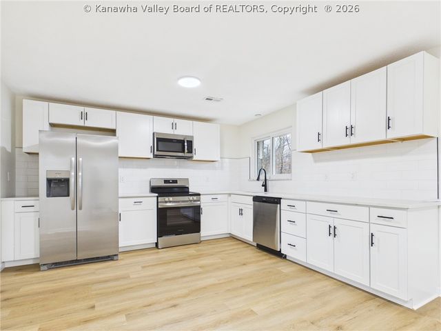 5206 Hammons Drive, Charleston, WV 25313