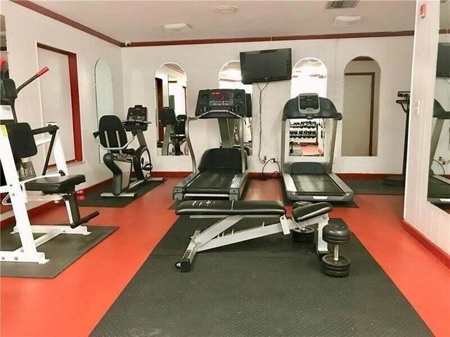 4090 NW 42nd Avenue 105, Lauderdale Lakes, FL 33319
