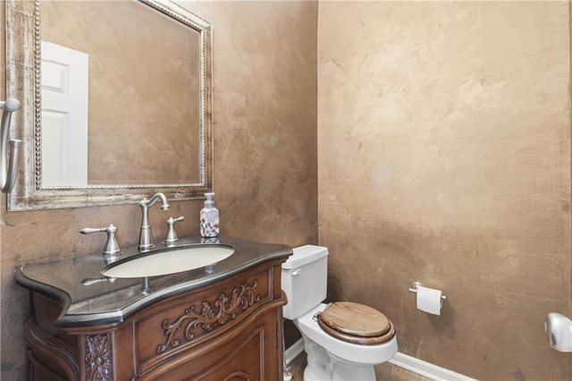 225 Misty Meadow Drive, Lee's Summit, MO 64064