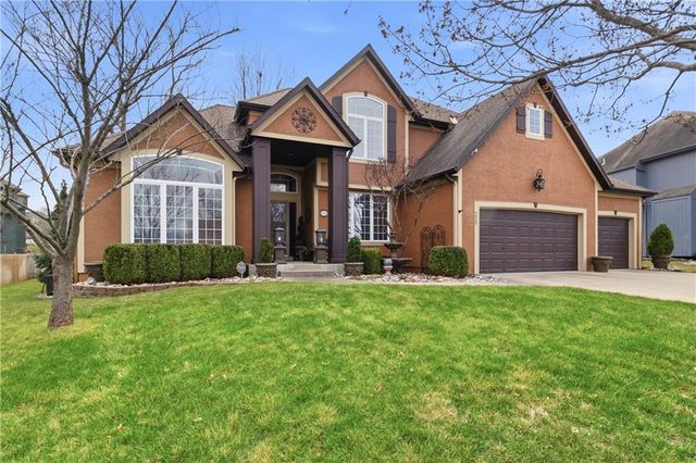 225 Misty Meadow Drive, Lee's Summit, MO 64064