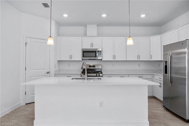 18311 Ridgeline DR, Estero, FL 33928