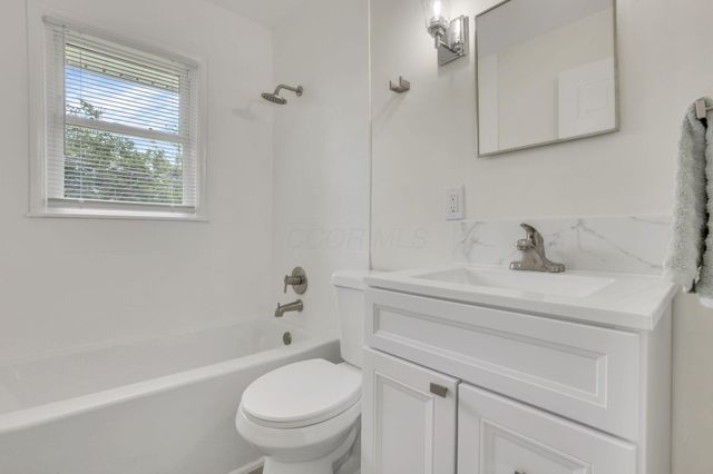 64 Lowell Road, Columbus, OH 43209
