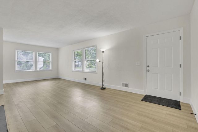 64 Lowell Road, Columbus, OH 43209