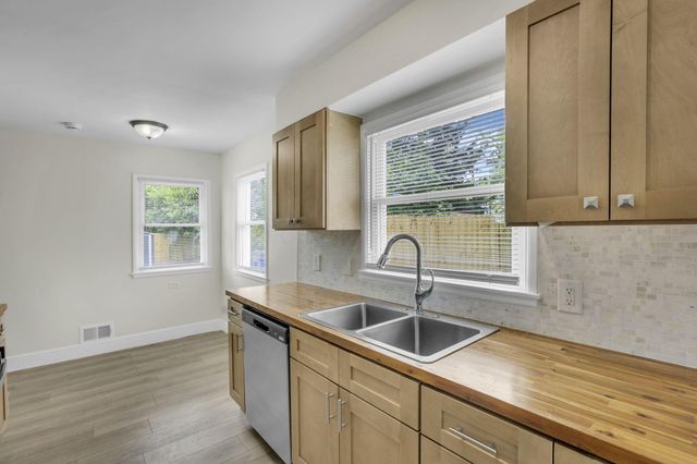 64 Lowell Road, Columbus, OH 43209
