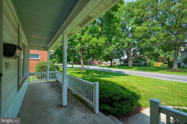 105 CAMPBELLTOWN RD, Palmyra, PA 17078