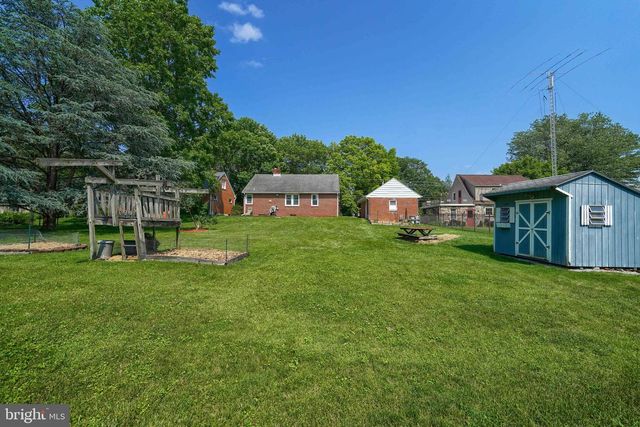 105 CAMPBELLTOWN RD, Palmyra, PA 17078