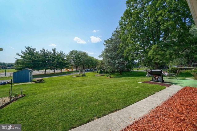 105 CAMPBELLTOWN RD, Palmyra, PA 17078