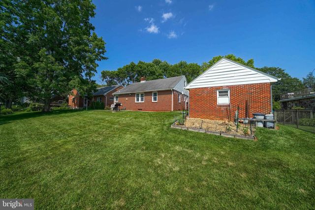 105 CAMPBELLTOWN RD, Palmyra, PA 17078