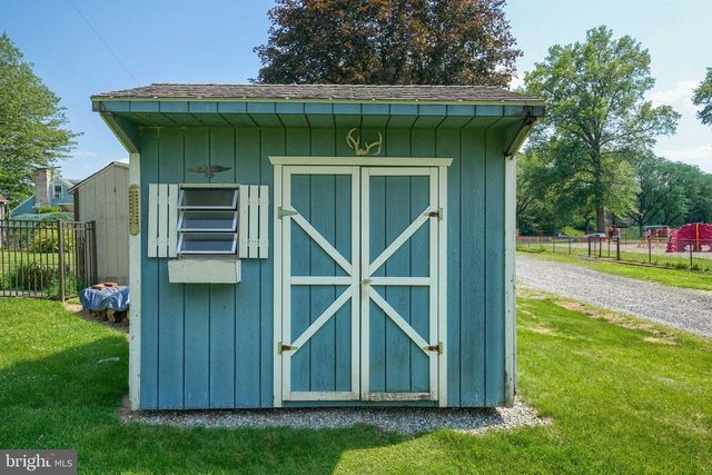 105 CAMPBELLTOWN RD, Palmyra, PA 17078