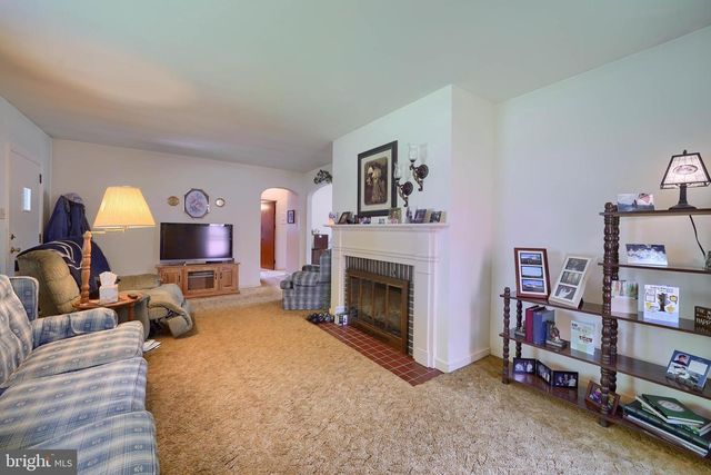 105 CAMPBELLTOWN RD, Palmyra, PA 17078