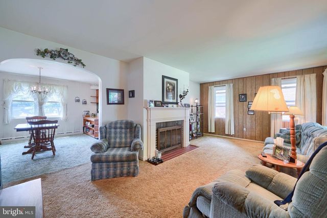 105 CAMPBELLTOWN RD, Palmyra, PA 17078