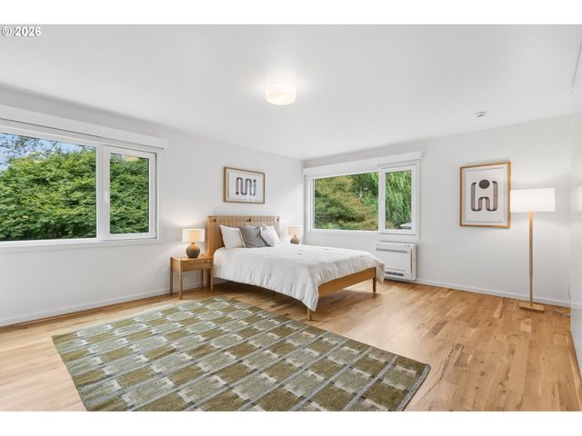 3745 Ne MALLORY Ave, Portland, OR 97212