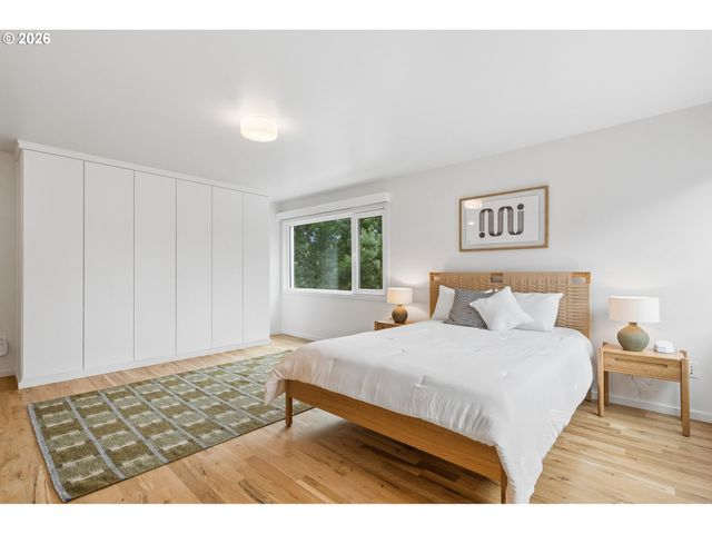 3745 Ne MALLORY Ave, Portland, OR 97212