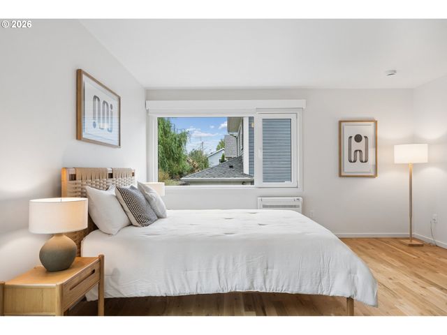 3745 Ne MALLORY Ave, Portland, OR 97212
