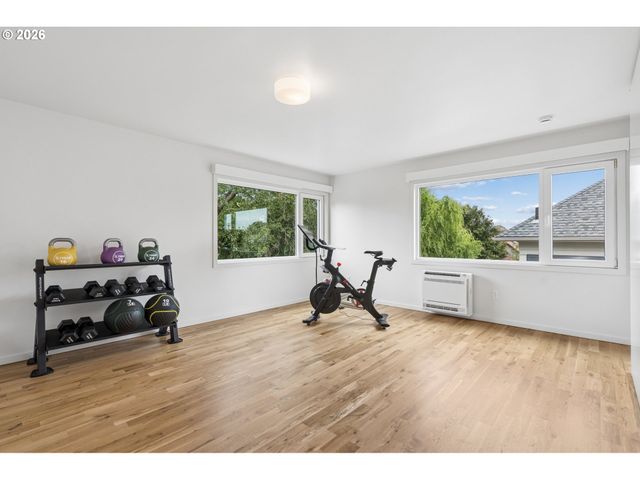 3745 Ne MALLORY Ave, Portland, OR 97212