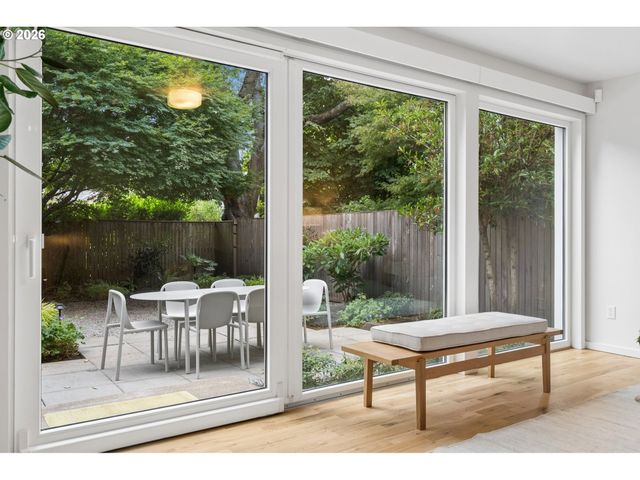 3745 Ne MALLORY Ave, Portland, OR 97212