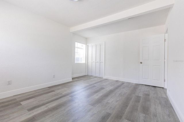 6906 N LYNN AVENUE, Tampa, FL 33604