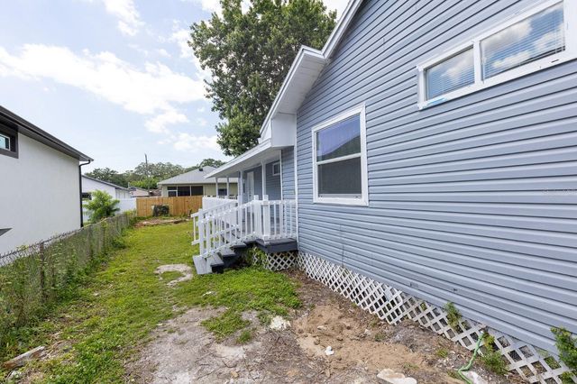 6906 N LYNN AVENUE, Tampa, FL 33604