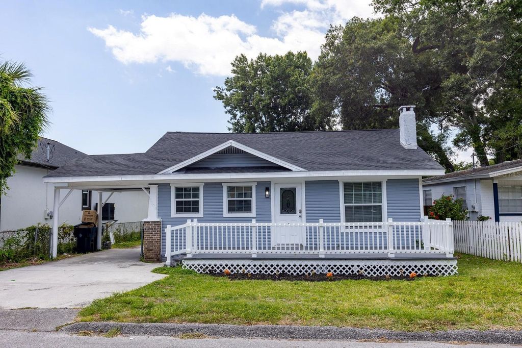 6906 N LYNN AVENUE, Tampa, FL 33604