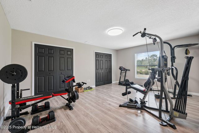 18043 Palmdale Road, Weeki Wachee, FL 34614