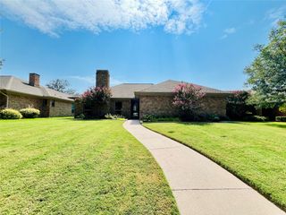 3916 Bobbin Lane, Addison, TX 75001