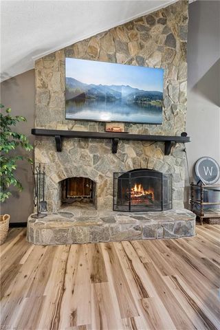 5786 Booker LN, Gloucester, VA 23061