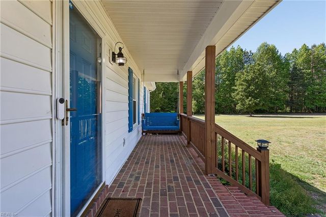 5786 Booker LN, Gloucester, VA 23061